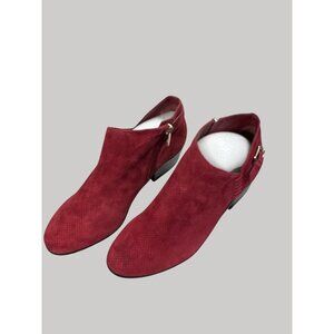 Vince Camuto Womens Red Suede Ankle Booties 9.5M Leather Upper Side Zip Closure